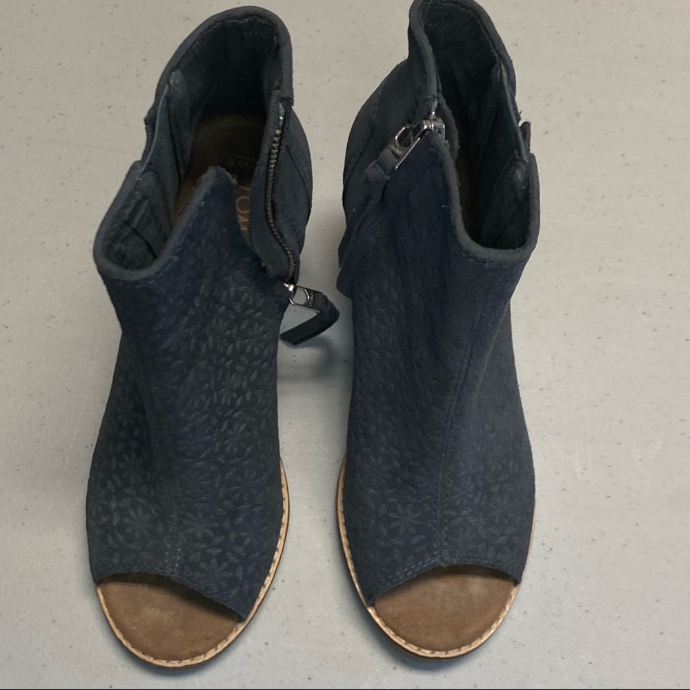 TOMS Women's Majorca Booties in Embossed Heather Grey Size US 6